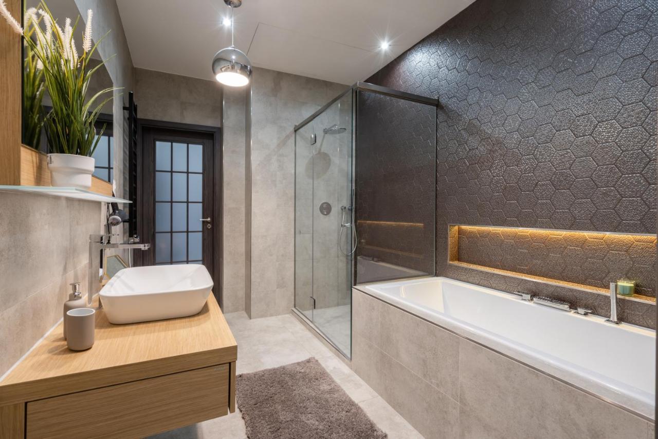 Apartament Buenos Boutique - A/c, 2 Bathrms, Amazing View Budapeszt